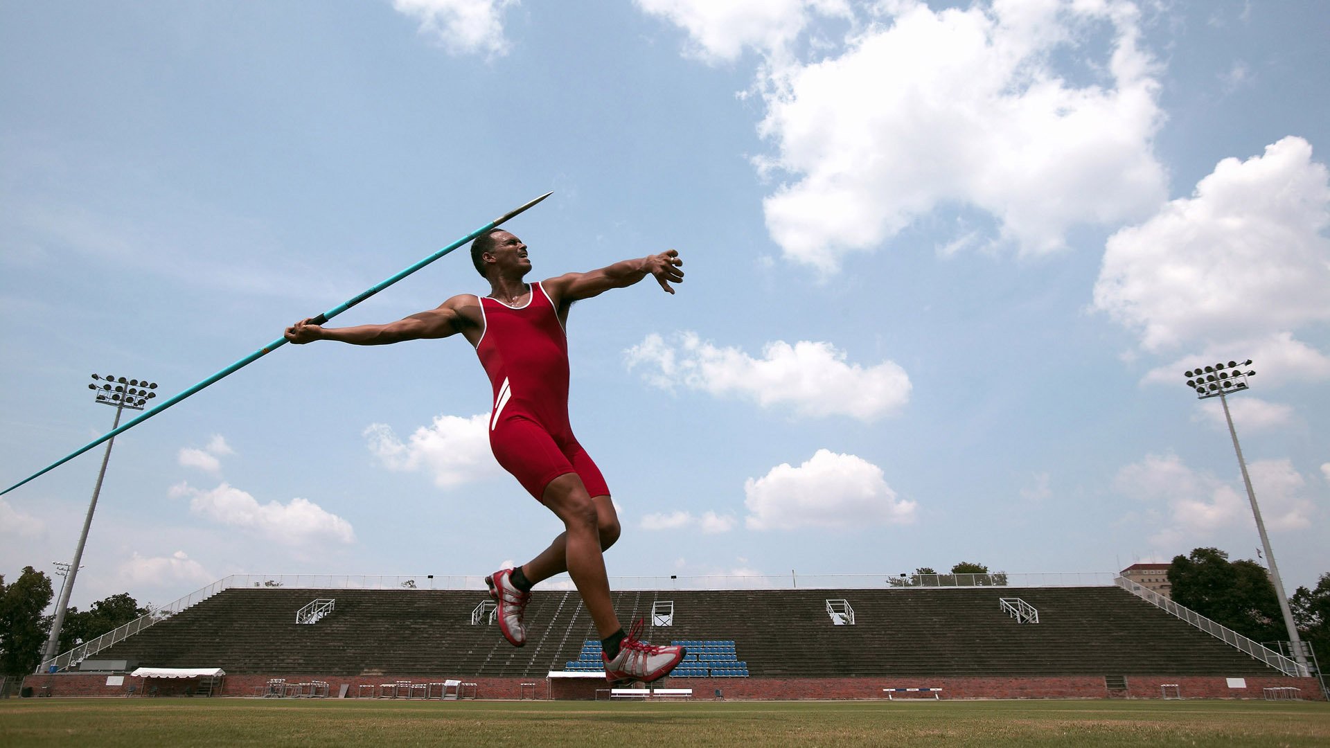 新王登基与沙漠雄狮，维尼修斯扛起桑巴军团，阿尔及利亚铁骑踏平袋鼠军团